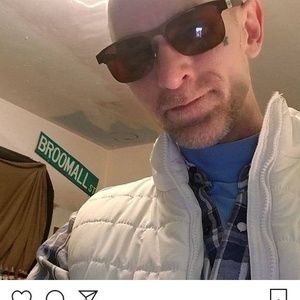 Meet your Posher, Jonathan